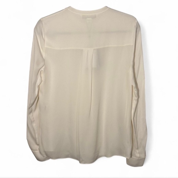 Diane Von Furstenberg Size 8 Silk Ivory Blouse with Ruffle - Picture 2 of 8